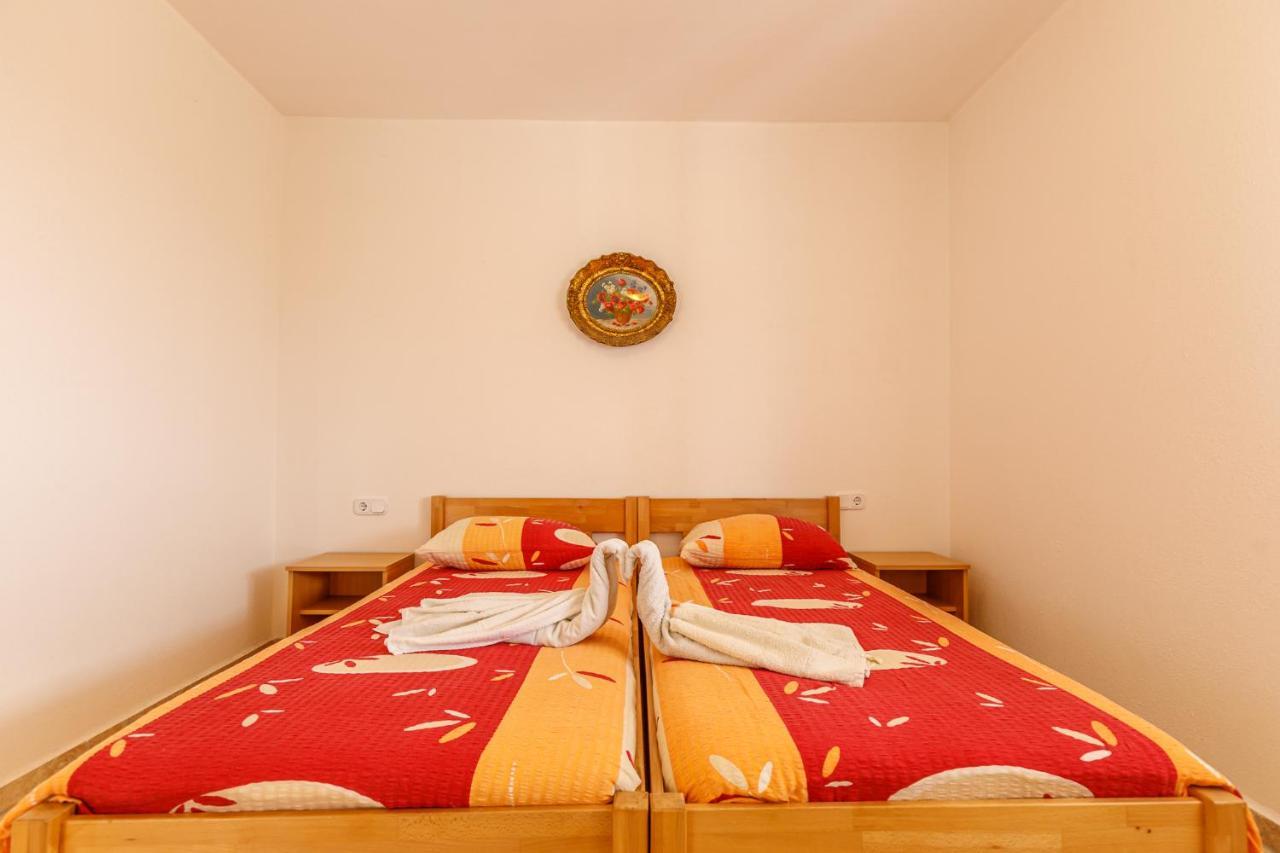 Ferienhaus Sascha In Poreč Eksteriør bilde